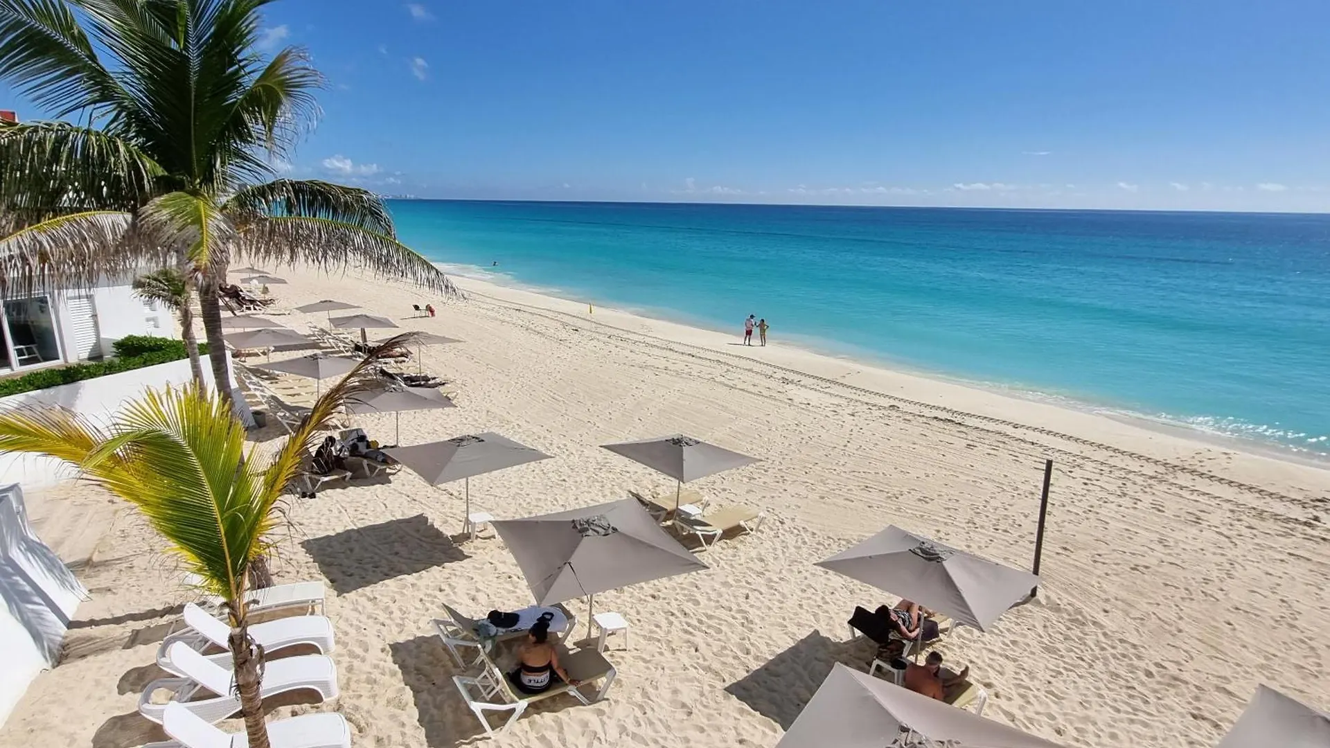 Suite At The Best Beach, Balcony, Stunning Views, Gym, Jacuzi, Pool Cancun Apartment
