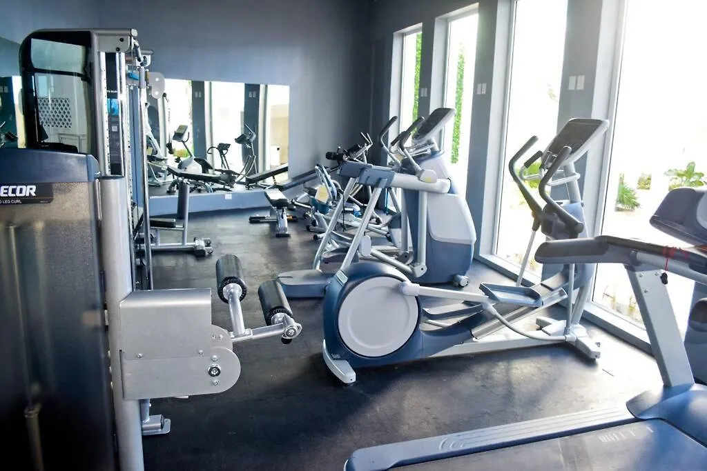 Suite At The Best Beach, Balcony, Stunning Views, Gym, Jacuzi, Pool Κανκούν