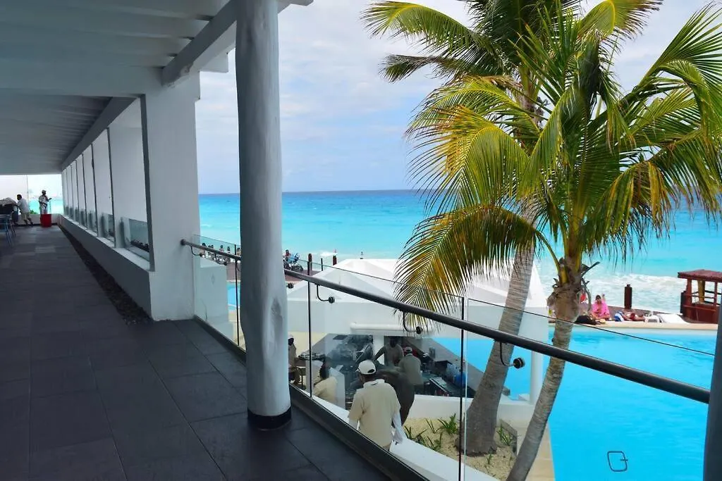 Suite At The Best Beach, Balcony, Stunning Views, Gym, Jacuzi, Pool Cancun 0*,